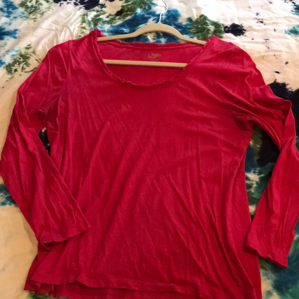 Cute ragged trim long sleeves Loft top
